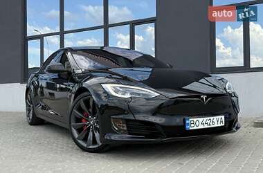 Лифтбек Tesla Model S 2019 в 