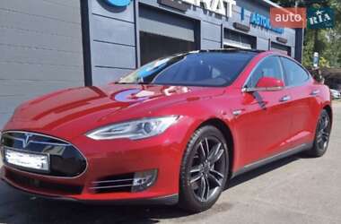 Ліфтбек Tesla Model S 2015 в Одесі
