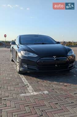 Лифтбек Tesla Model S 2013 в 