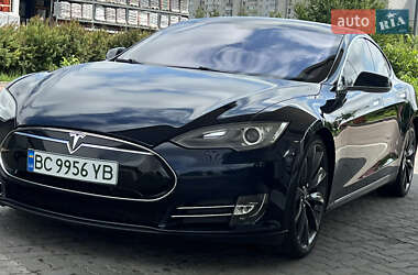 Лифтбек Tesla Model S 2014 в 