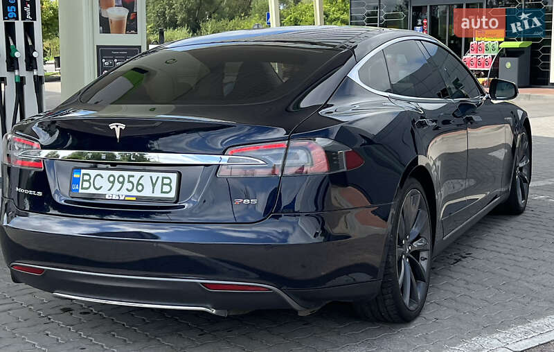 Лифтбек Tesla Model S 2014 в Дрогобыче