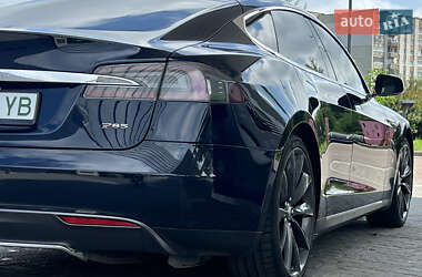 Лифтбек Tesla Model S 2014 в 