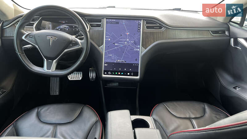 Лифтбек Tesla Model S 2014 в Дрогобыче