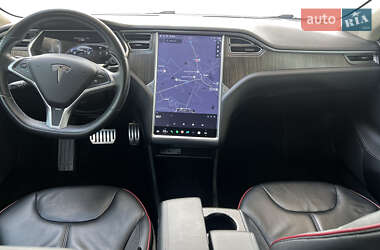 Лифтбек Tesla Model S 2014 в 