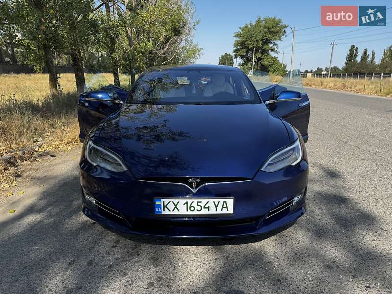 Лифтбек Tesla Model S 2020 в Белгороде-Днестровском
