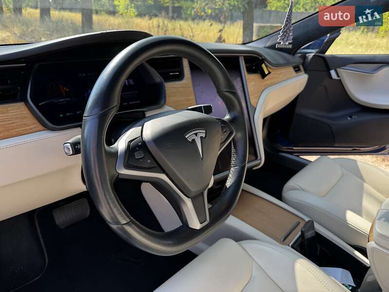 Лифтбек Tesla Model S 2020 в Белгороде-Днестровском