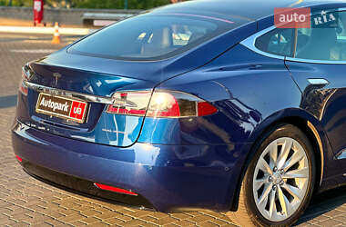 Лифтбек Tesla Model S 2019 в 