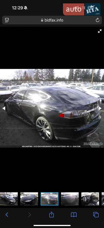 Ліфтбек Tesla Model S 2013 в Дніпрі