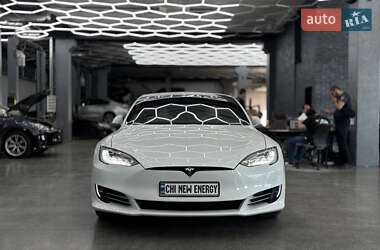 Лифтбек Tesla Model S 2020 в 