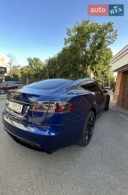Лифтбек Tesla Model S 2021 в 