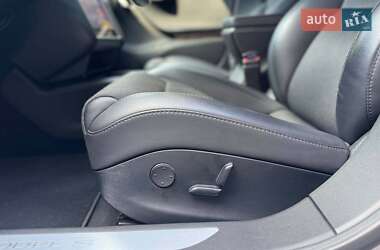 Лифтбек Tesla Model S 2018 в 