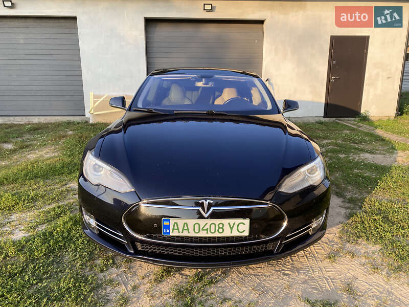 Лифтбек Tesla Model S 2013 в Киеве фото 2 Лифтбек Tesla Model S 2013 в Киеве