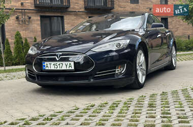 Лифтбек Tesla Model S 2014 в Ивано-Франковске