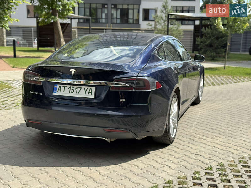 Лифтбек Tesla Model S 2014 в Ивано-Франковске