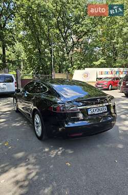 Лифтбек Tesla Model S 2017 в 