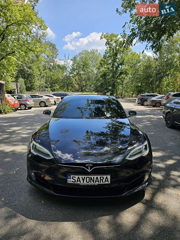Tesla Model S 2017