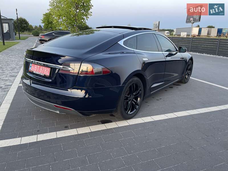 Лифтбек Tesla Model S 2013 в Мукачево