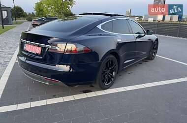 Лифтбек Tesla Model S 2013 в 