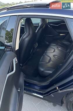 Лифтбек Tesla Model S 2013 в 