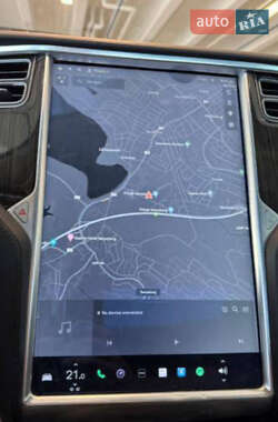Лифтбек Tesla Model S 2014 в 