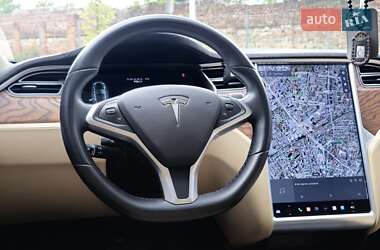 Лифтбек Tesla Model S 2017 в 