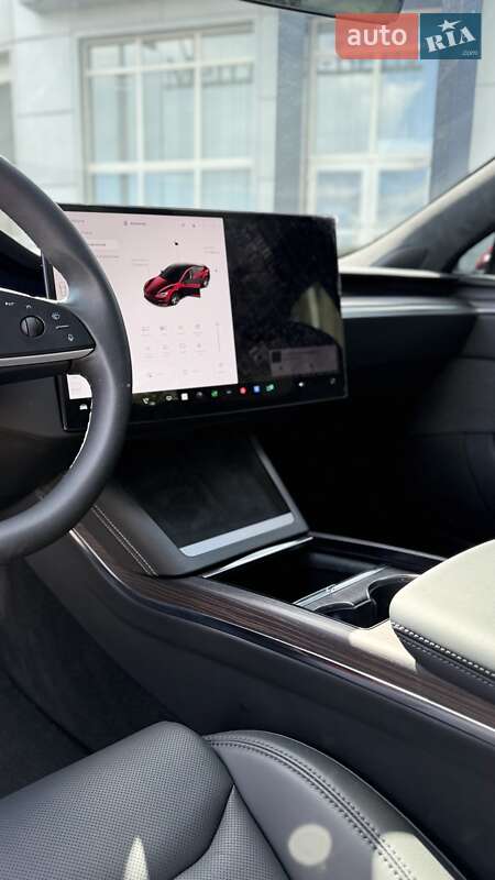 Лифтбек Tesla Model S 2023 в Днепре