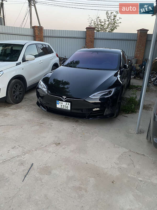 Tesla Model S 2017