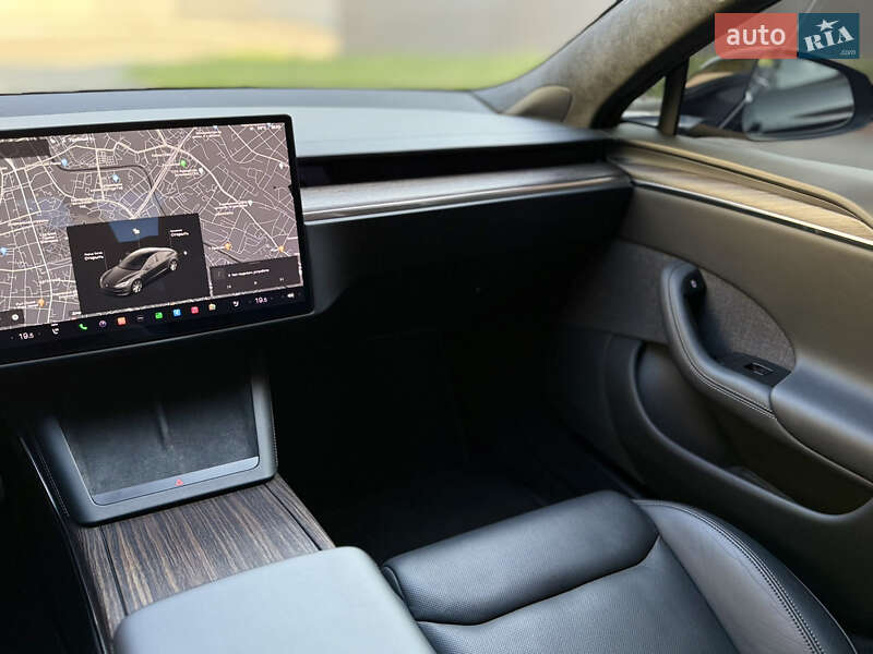 Лифтбек Tesla Model S 2021 в Харькове