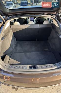 Лифтбек Tesla Model S 2013 в 