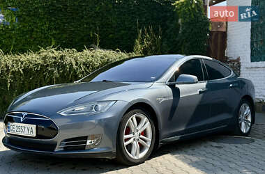 Лифтбек Tesla Model S 2013 в 