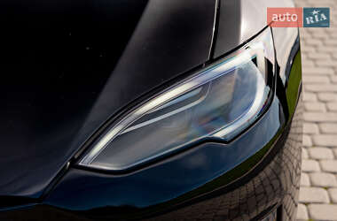 Лифтбек Tesla Model S 2022 в 