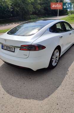 Лифтбек Tesla Model S 2016 в 
