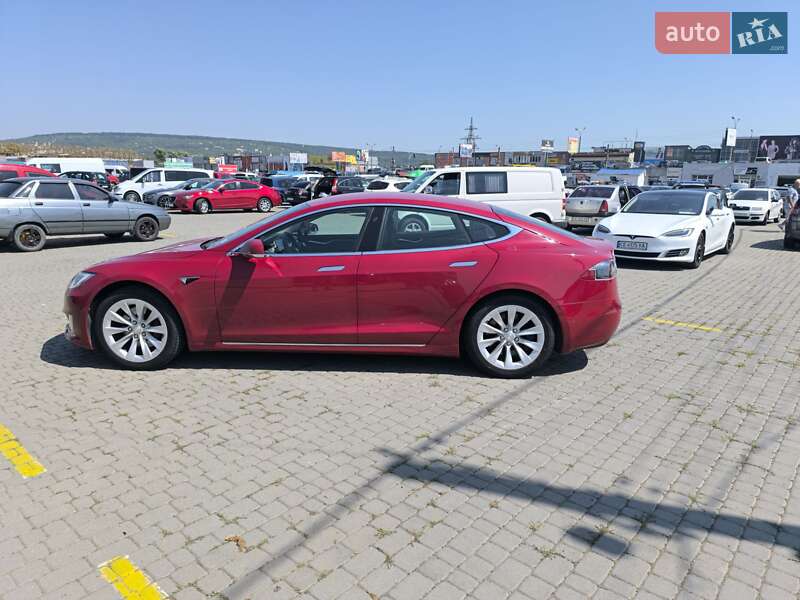 Лифтбек Tesla Model S 2016 в Черновцах