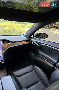 Лифтбек Tesla Model S 2020 в 