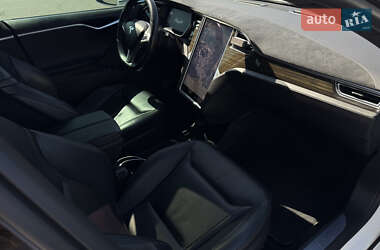 Ліфтбек Tesla Model S 2015 в 