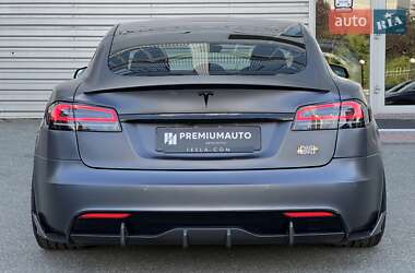 Лифтбек Tesla Model S 2022 в 