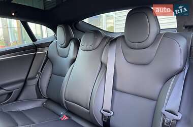 Лифтбек Tesla Model S 2022 в 
