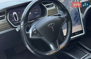 Лифтбек Tesla Model S 2014 в 
