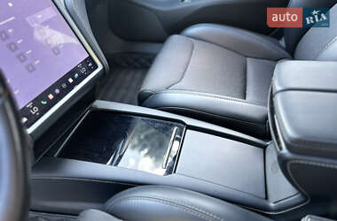 Лифтбек Tesla Model S 2018 в 
