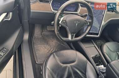 Лифтбек Tesla Model S 2013 в 