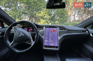 Лифтбек Tesla Model S 2017 в 