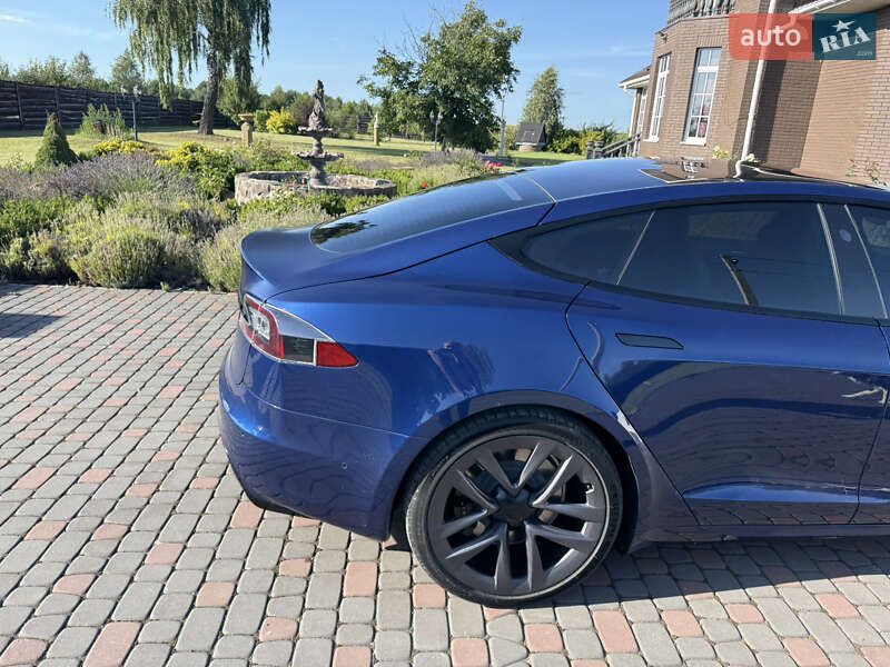 Лифтбек Tesla Model S 2021 в Луцке