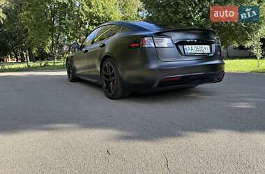 Лифтбек Tesla Model S 2024 в 