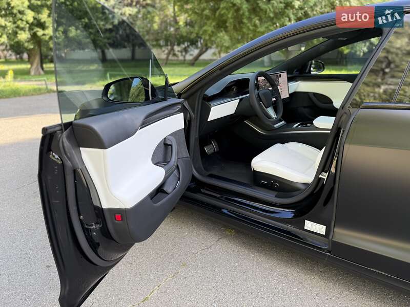 Ліфтбек Tesla Model S 2024 в Києві