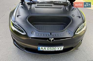 Лифтбек Tesla Model S 2024 в 