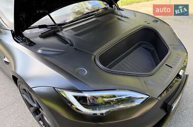 Лифтбек Tesla Model S 2024 в 