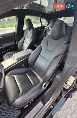 Ліфтбек Tesla Model S 2021 в 