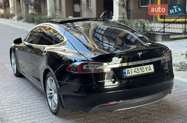 Лифтбек Tesla Model S 2012 в 