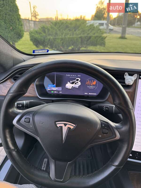 Лифтбек Tesla Model S 2020 в Каменец-Подольском фото 4 Лифтбек Tesla Model S 2020 в Каменец-Подольском