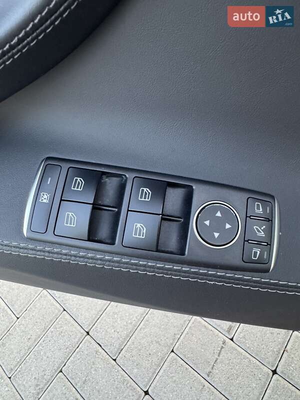 Лифтбек Tesla Model S 2020 в Каменец-Подольском фото 39 Лифтбек Tesla Model S 2020 в Каменец-Подольском